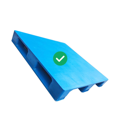 Pallet nhựa đúc hợp vệ sinh HDPE 4T tải tĩnh có thể xếp được