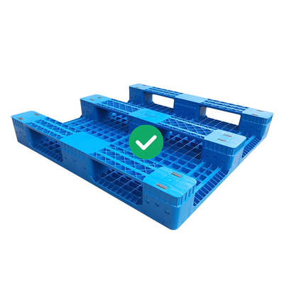 Pallet nhựa đúc hợp vệ sinh HDPE 4T tải tĩnh có thể xếp được